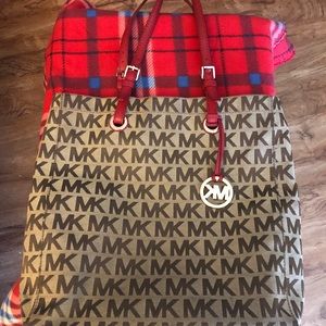 ❤️Michael Kors Signature Tote🧡